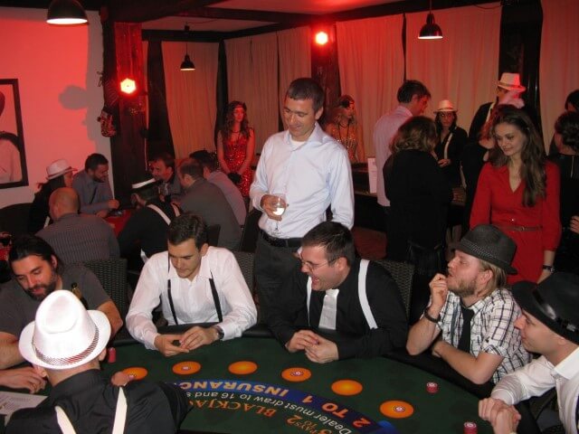 Prohibicija party event Black Jack stol